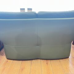 家具 生活家具 karimoku　2人掛けソファー　オリーブの画像