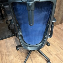 オカムラ　オフィスチェア　デスクチェアの画像