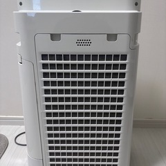 取引中【格安1000円】SHARP 加湿空気清浄機 KC-H50-Wの画像