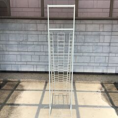 355 カタログスタンド チラシスタンド オフィス 店舗 18段 高さ 161㎝ 幅 34㎝ 奥行き 62㎝　①の画像