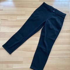 ユニクロ　レディース　黒パンツ　L