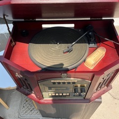 CDラジカセ　レコードプレーヤーの画像