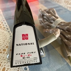 レトロで小さなアイロンの画像