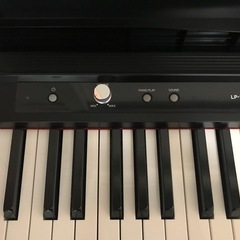 電子ピアノの画像