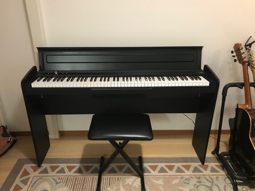 電子ピアノ