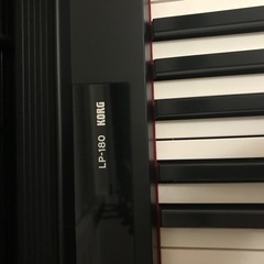 電子ピアノの画像