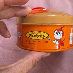 レトロ　かなり昔のアンパンマン缶　の画像