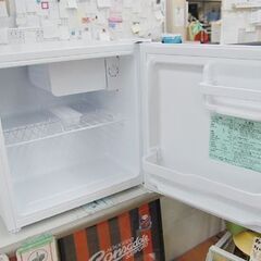 1ドア冷蔵庫 46L 2024年製 ヤマダ REFAGE YRZ-C05L  ホワイト 百Lクラス以下 百以下 YAMADA サイコロ 札幌市 清田区 平岡の画像