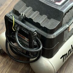 【中古】マキタ Makita AC461XG エアコンプレッサ 常圧/高圧 16L【ハンズクラフト佐賀】の画像