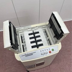シュレッダー　アイリスオーヤマ（ジャンク品）の画像