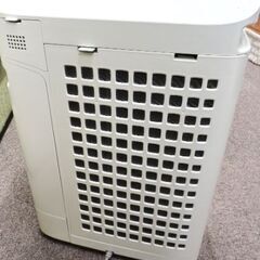 SHARP 加湿空気清浄機 KC-Y45-W(２００９年製・説明書なし)の画像