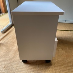 【美品】キャスター付サイドテーブルの画像