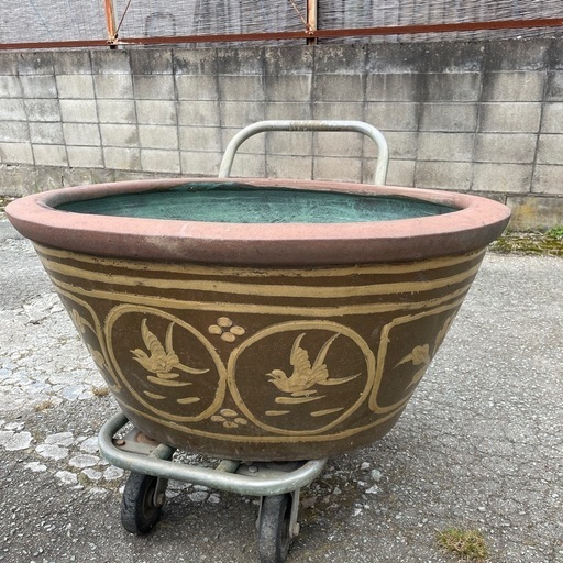 特大　水瓶　睡蓮鉢　幅123cm