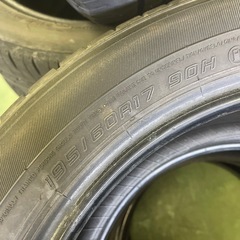 無料タイヤ　195/60R17【5119】の画像