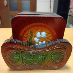 鈴蘭に彫り込んだ木製コースター