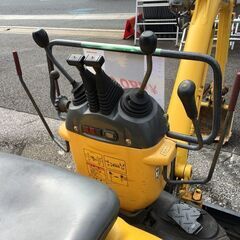 コマツ　後方超小旋回型ミニユンボ　PC10MR-2【中古品】の画像