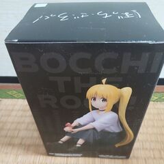 新品、フィギュア2点、他～の画像