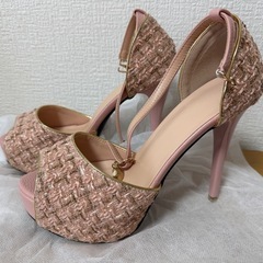 新品‼️ツィードピンクのヒール👠