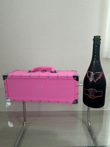 7月8日まで】【ANGEL CHAMPAGNE空ボトル＆専用ピンクケース