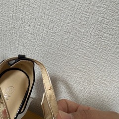 新品‼️エナメル✖️ゴールド高級感有るキャバ嬢ヒールの画像