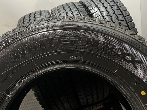 DUNLOP WINTER MAXX SV01 195/80R15 107/105L LT 15インチ