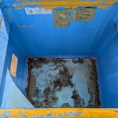 高所作業車のバケット　の画像