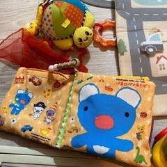赤ちゃんおもちゃまとめての画像
