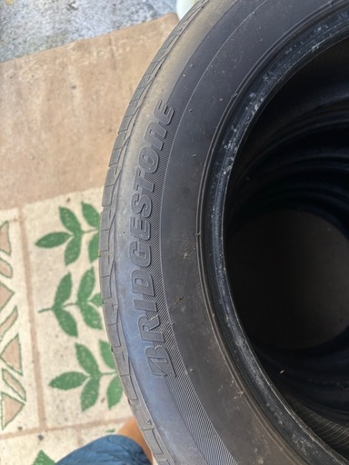 ブリヂストン　225/55/R17 4本セット