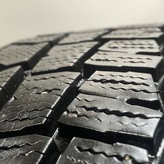 DUNLOP WINTER MAXX WM02 205/65R16 16インチ スタッドレス 4本 23～24年製 バリ溝 ヤリスクロス セレナ 10系アルファード等　(KTC292)クレジットカード QRコード決済可能の画像