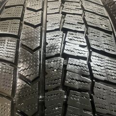 DUNLOP WINTER MAXX WM02 205/65R16 16インチ スタッドレス 4本 23～24年製 バリ溝 ヤリスクロス セレナ 10系アルファード等　(KTC292)クレジットカード QRコード決済可能の画像