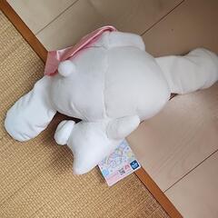 シナモンロール寝そべりぬいぐるみの画像