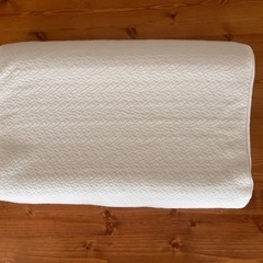 【ほぼ未使用・お値下げ不可】ヒツジのいらない枕（至極）テンセル枕カバー付きの画像
