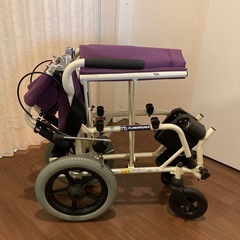 介助型車椅子　カワムラサイクルKA6　　の画像