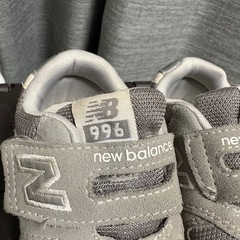 New Balance 996 グレー スニーカーの画像