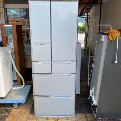 日立　ノンフロン冷凍冷蔵庫R-B5200(XS)型