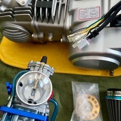  フィンフィンシリンダヘッド150ccハイカムプチチューニングエンジン4速セル無モンキーゴリラカブダックスシャリーグロムハンターカブpwk26キャブレターの画像