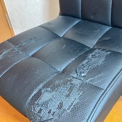 キャスター付き　デスクチェアの画像