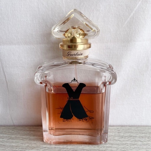 ☆お値引可能☆【残量6割程】ゲラン ラ プティット ローブ ノワール ベロア オーデパルファン