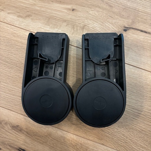  サイベックス エイトン S2 i-Size ベビーシート　アダプター付き　