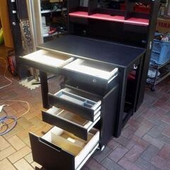 NITORI システムデスク クロ 幅95cm ブラック×レッド 3分割 ニトリ 学習机 デスク 机 札幌市東区 新道東店の画像