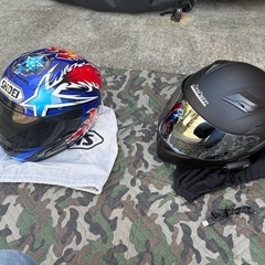 フルフェイス　中古　ショウエイ　とメーカー不明インカム付き
　　の画像