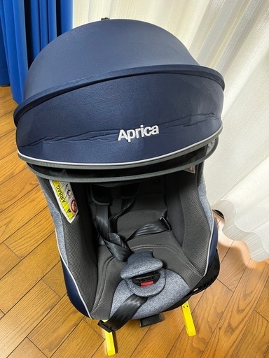 アップリカ　クルリラ　プロテクトチャイルドシート