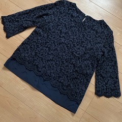 ⭐︎２３区上品な紺色総レースカットソー３８　卒業式などにもの画像