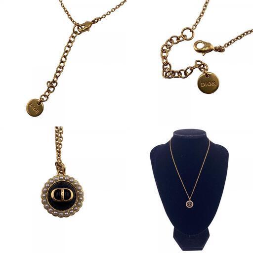 【ロゴがお洒落♪】DIOR Petit CD Baroque パール ネックレス DIOR | Petit CD ネックレス メタル & レジンパール