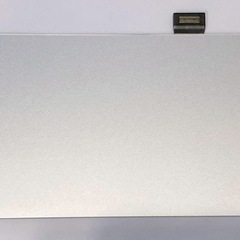 Apple MacBookディスプレイ　キーボード　トラックパッドの画像