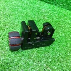 BBK TC-220S 片刃オートマチックカッター 2個セット【船橋馬込店】【店頭取引限定】【中古】 管理番号：ITGADXNPZGESの画像