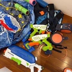 大型ファミリープール水鉄砲うきわ腕輪おまとめの画像