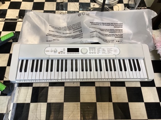 【リサイクルサービス八光】2021年製　カシオ 光ナビゲーション キーボード LK-526