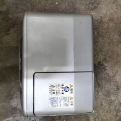 石油ファンヒーターの画像