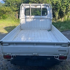 サンバートラック4ＷD MTの画像